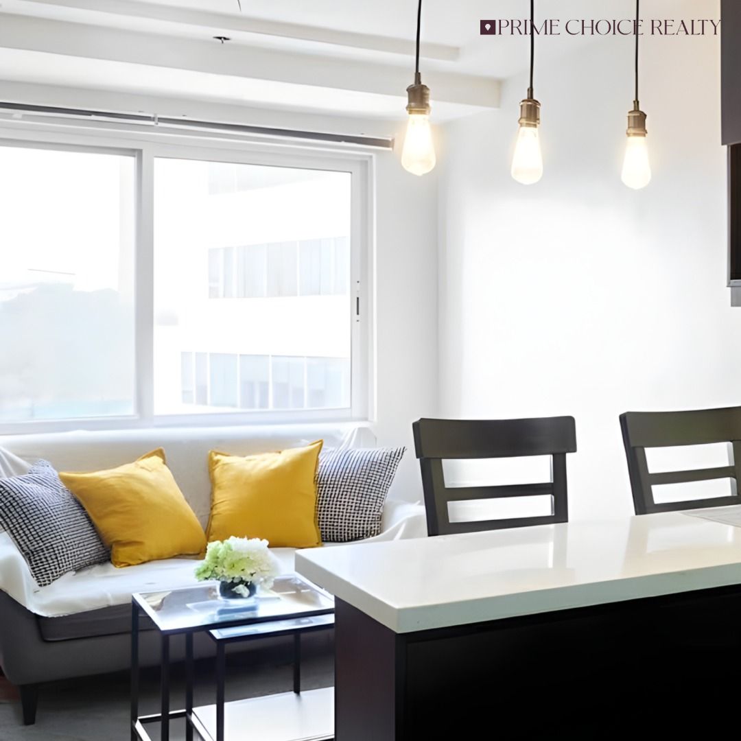 W Tower BGC (Category: Apartments & Condos) located in Quezon City. Submitted by primechoicerealtyinc (Listing ID 1462114705, Image 3). Description: FOR SALE: W Tower BGC W Tower, 39th Street, BGC Unit Details: • Loft Unit • 54 sqm • Semi-furnished • Pets allowed • 1 Parking slot Asking Price: ₱15,000,000 Contact us for more details and to schedule a viewing: +63917 162 8618.