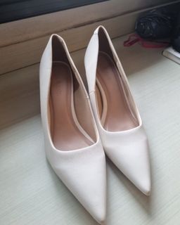 (Category: ) located in . Submitted by shuyingl (Listing ID 1462077539, Image 1). Description: .