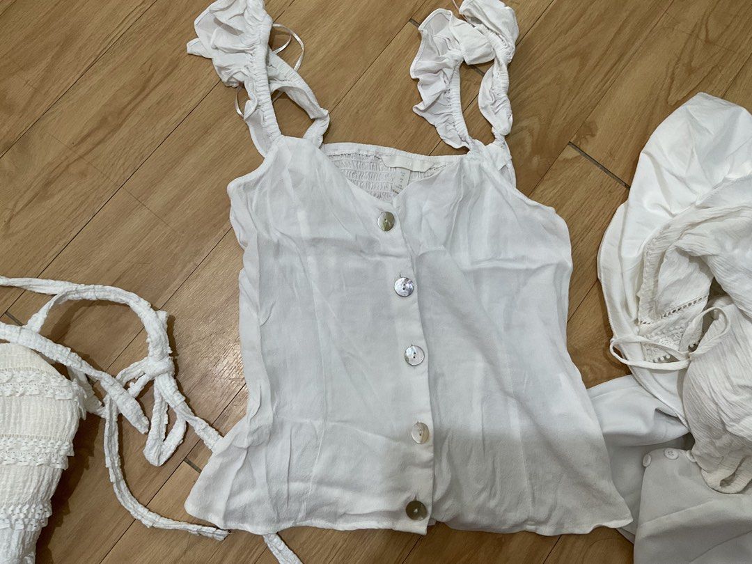 White Tops (Category: Blouses) located in Manila. Submitted by cassyandco. (Listing ID 1462074011, Image 2). Description: 150-300.