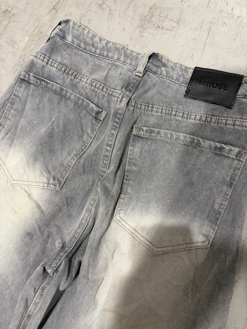 whose.studio light-smoke wide-leg baggy denim jeans (Category: Jeans) located in General Santos City (Dadiangas). Submitted by a.rt.eyes (Listing ID 1462212195, Image 3). Description: Waistline 29-30 stretchable Length 40 Rise 14 Leg opening 13 Excellent condition Color rate 9/10 Need wash only Location general santos city, Mindanao .