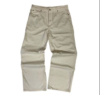 (Category: ) located in . Submitted by lunicothrift (Listing ID 1462080461, Image 1). Description: .