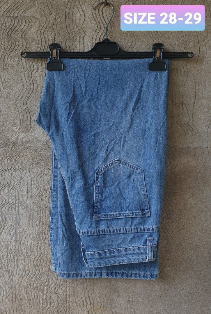 Womens Baggy Pants (Category: Jeans) located in Manila. Submitted by goodarrivals (Listing ID 1462058820, Image 1). Description: No Brand Womens Baggy Pants Good Condition Size W28-29 No Issue Wash & Wear p150 + p70 Sf🛵 Location: Lucena City, Quezon Courier: JNT Door to Door Pay First | Ship Later MOP | GCASH / MAYA.