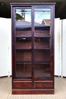 (Category: ) located in . Submitted by FurnitureGallery (Listing ID 1462257469, Image 1). Description: .
