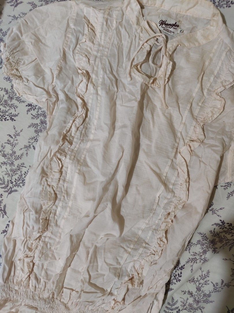 Wrangler light pink delicate ruffled trim panels blouse (Category: Blouses) located in Bulacan. Submitted by angel.decluttersx (Listing ID 1462092764, Image 3). Description: large size cotton fabric material no issue.