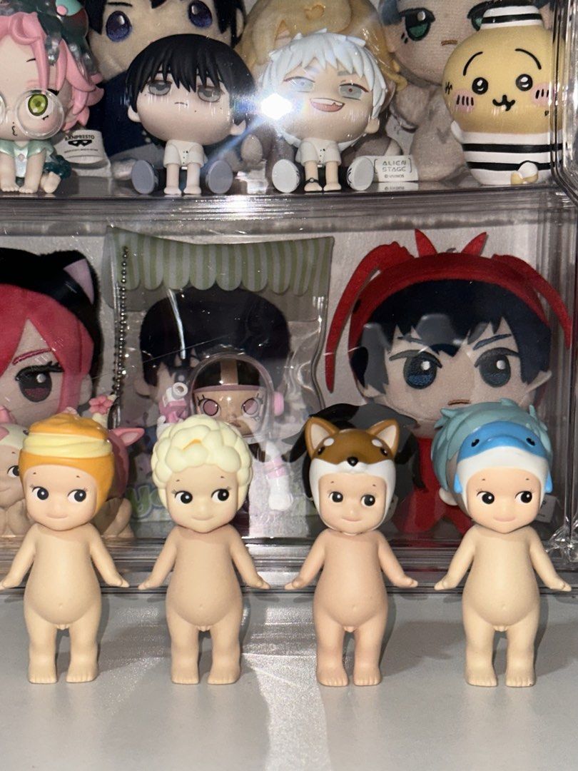 Wts/Lfb Authentic Sonny Angels (Category: Vintage Collectibles) located in Taguig. Submitted by kweenlengl09148 (Listing ID 1462064202, Image 1). Description: Quitting my collection 🥲 They’re all authentic and in good condition :) • All except for the dog are ₱300 each! • I’m selling the dog for only ₱250(the third to the last one) due to a factory defect on its eyes 😓 • MOP: Gcash • MOD (Shouldered by buyer): Lalamove • Loc: Taguig.