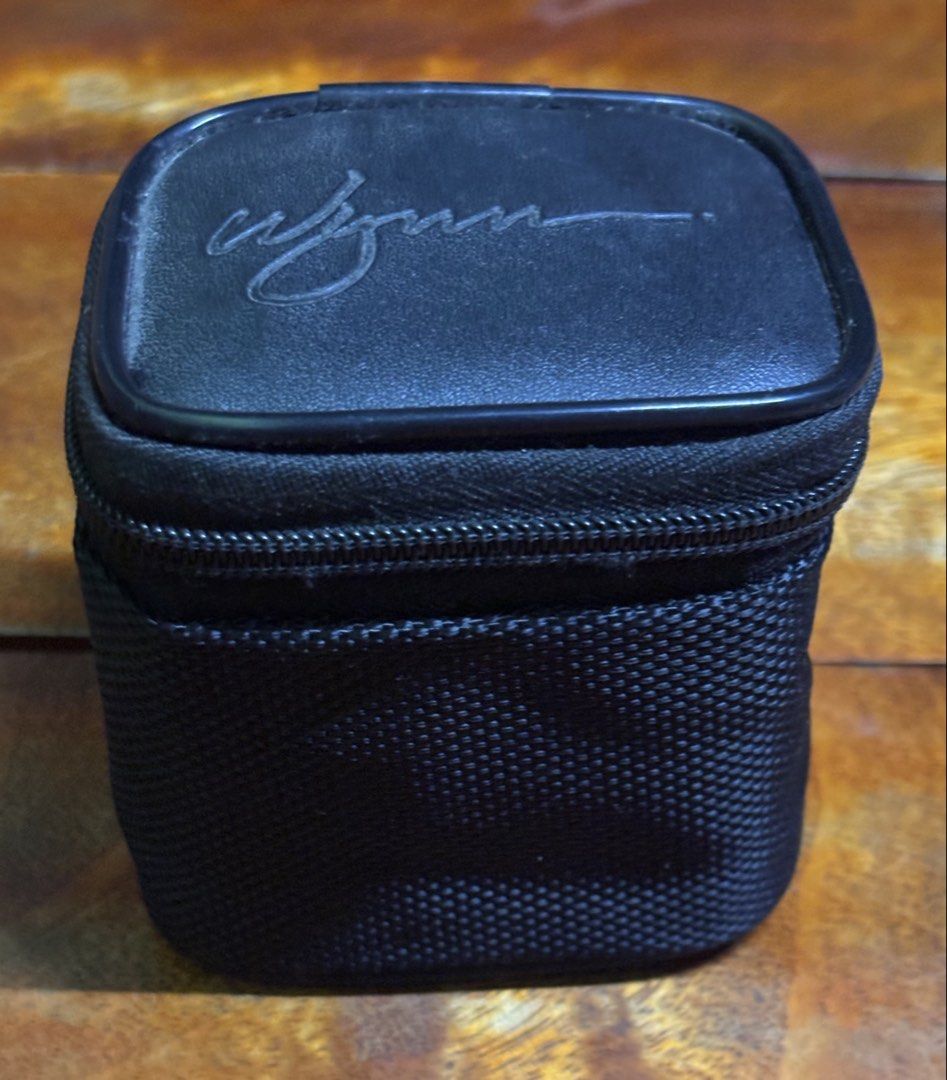 WYNN universal travel adapter (Category: Chargers & Cables) located in Santo Domingo. Submitted by royal.teresa (Listing ID 1462176564, Image 1). Description: -reliable compact all in one international travel adapter -works in over 150+countries -4 smart USB ports -single block covers all your charging needs without needing to carry a separate wall plugs.