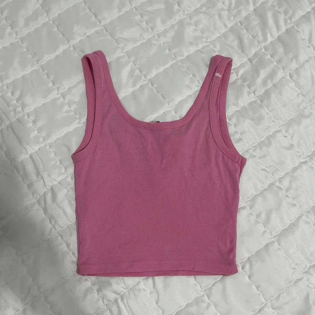 XS TOPS GETS ALL 3 (Terranova) (Category: Sleeveless) located in Malabon City. Submitted by aven25 (Listing ID 1451047799, Image 3). Description: XS (Stretchable) Get all 3 for only ₱60.