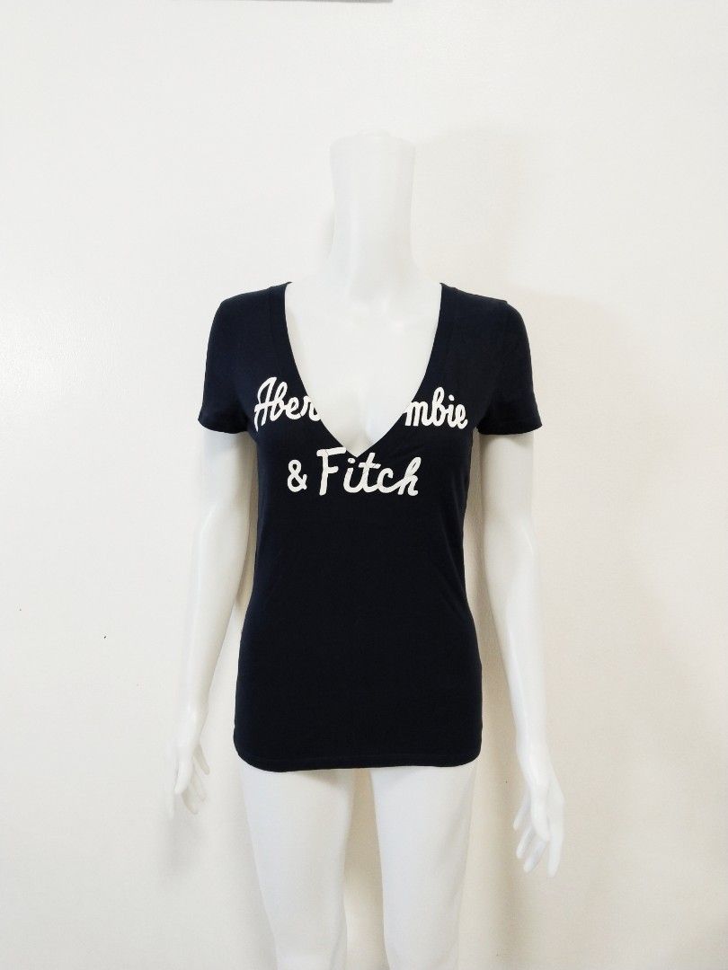 Y2k abercrombie & fitch top (Category: Shirts) located in Pateros City. Submitted by blashjunks.y2k (Listing ID 1462245048, Image 1). Description: Y2K ABERCROMBIE & FITCH TOP SIZE SMALL ON TAG 450PHP MSG US.