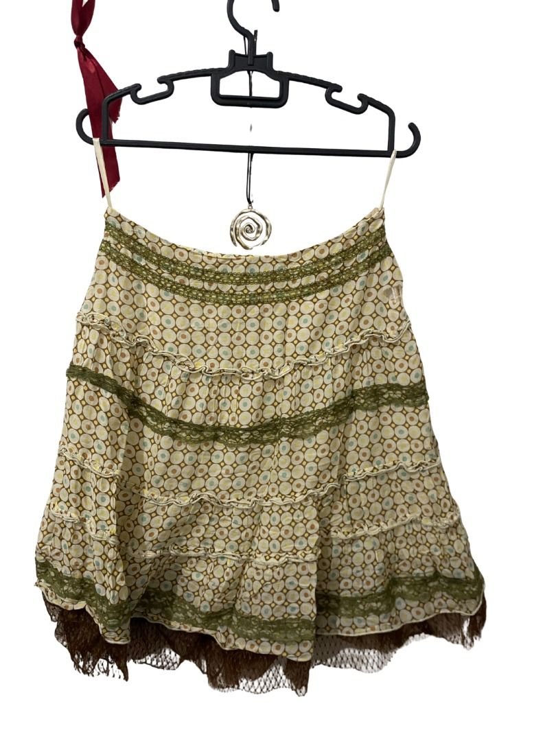 yellow and green patchwork mid length skirt (Category: Skirts) located in Quezon City. Submitted by kastiel00 (Listing ID 1462209727, Image 1). Description: .