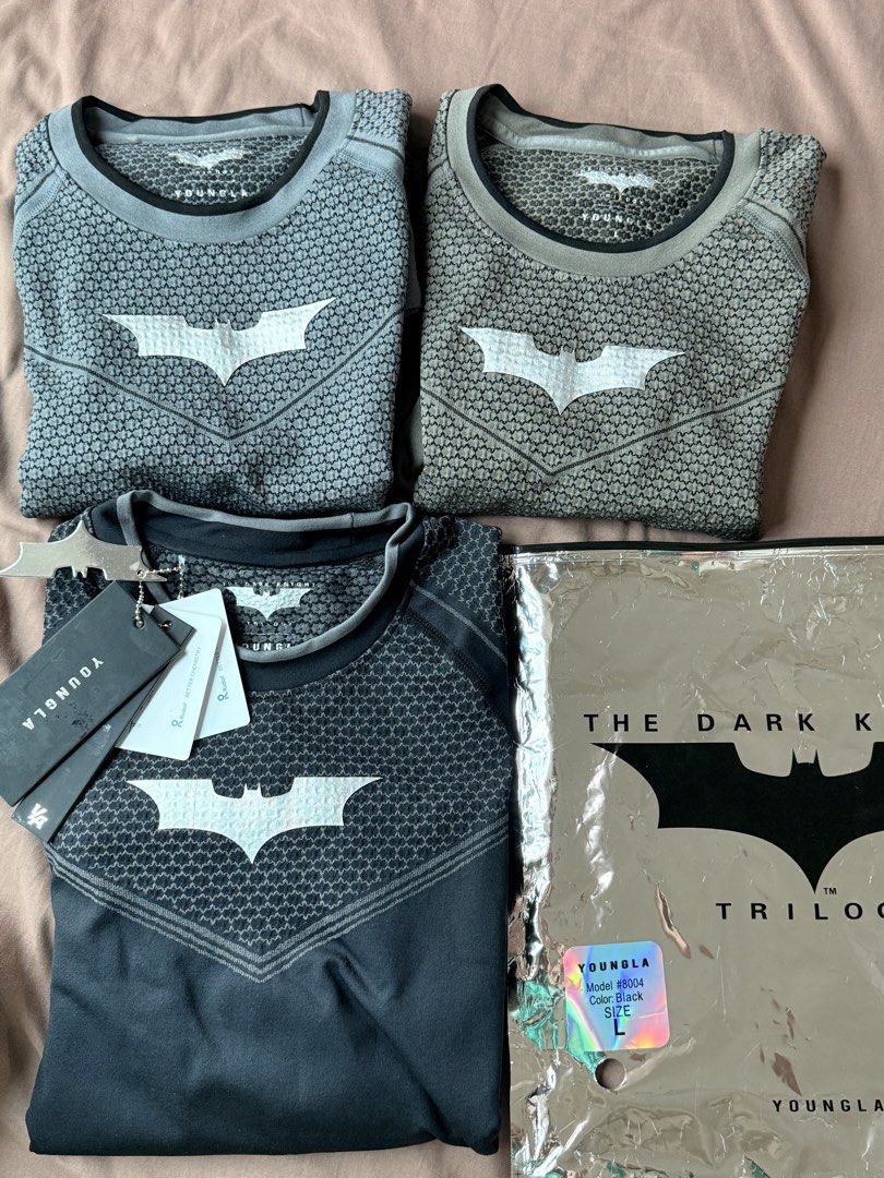 YOUNGLA Batman Long Sleeve & Short Sleeve Compression (Category: Tshirts & Polo Shirts ) located in Makati City. Submitted by juliyah.roberts (Listing ID 1462105625, Image 1). Description: - Batman Compression Tee Dark Gray Large USED - 3,500 - Batman Compression Tee Gray Green Large USED - 3,500 - Batman Longsleeves Compression Large NEW - 4,500.