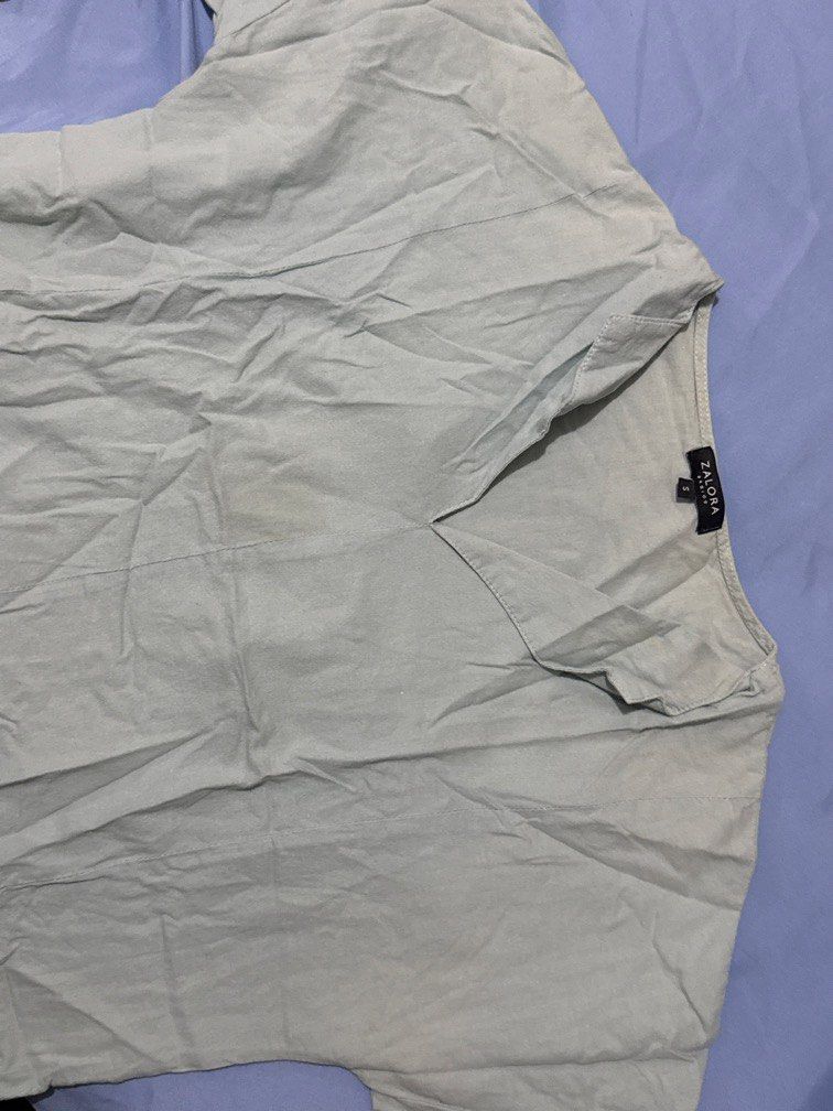 Zalora Light Blue Green top (Category: Blouses) located in Manila. Submitted by jannine_closet (Listing ID 1462184526, Image 1). Description: Zalora Light Blue Green Top Size -S.
