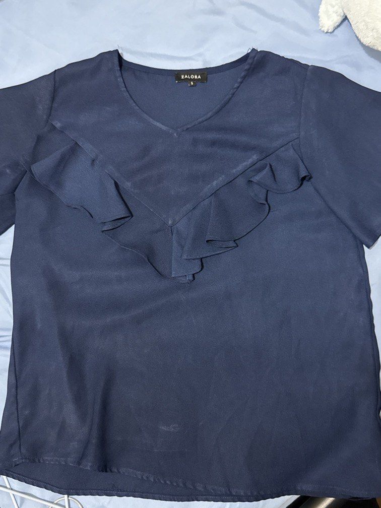 Zalora Ruffled Navy Blouse (Category: Blouses) located in Manila. Submitted by jannine_closet (Listing ID 1462190415, Image 1). Description: .