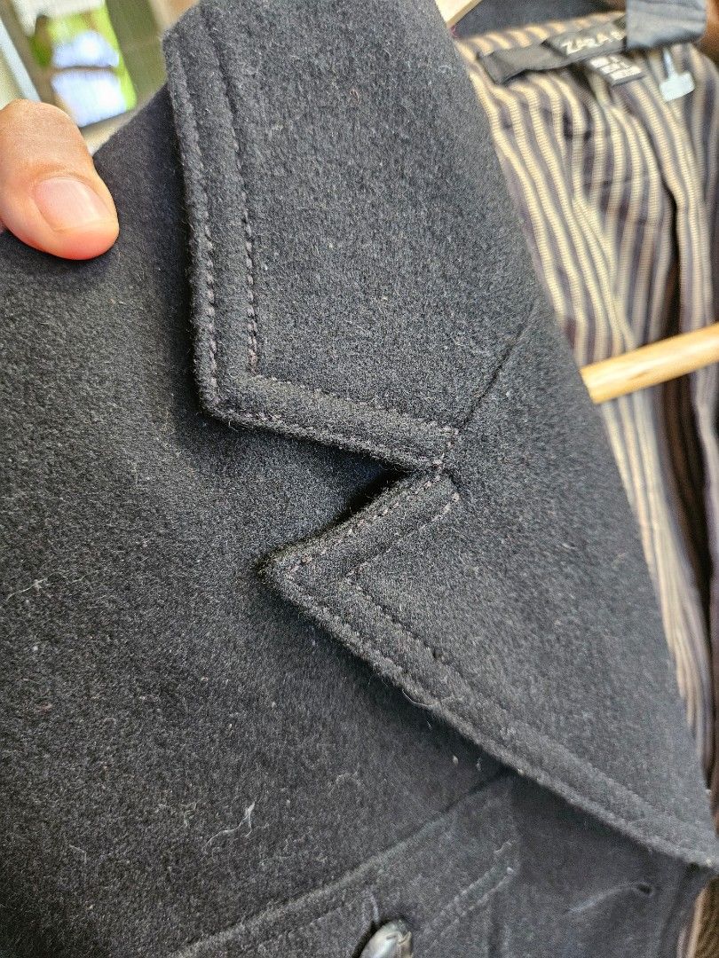 Zara basic coat jacket for women (Category: Coats, Jackets and Outerwear) located in Santa Rosa. Submitted by veesgoodfinds (Listing ID 1462073901, Image 3). Description: Like New Medium to Large Zara.