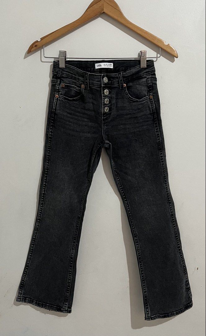 Zara flared jeans (Category: Babies & Kids Fashion) located in Manila. Submitted by ourburstingwardrobe_ (Listing ID 1462063974, Image 1). Description: Size 9 Like new condition.