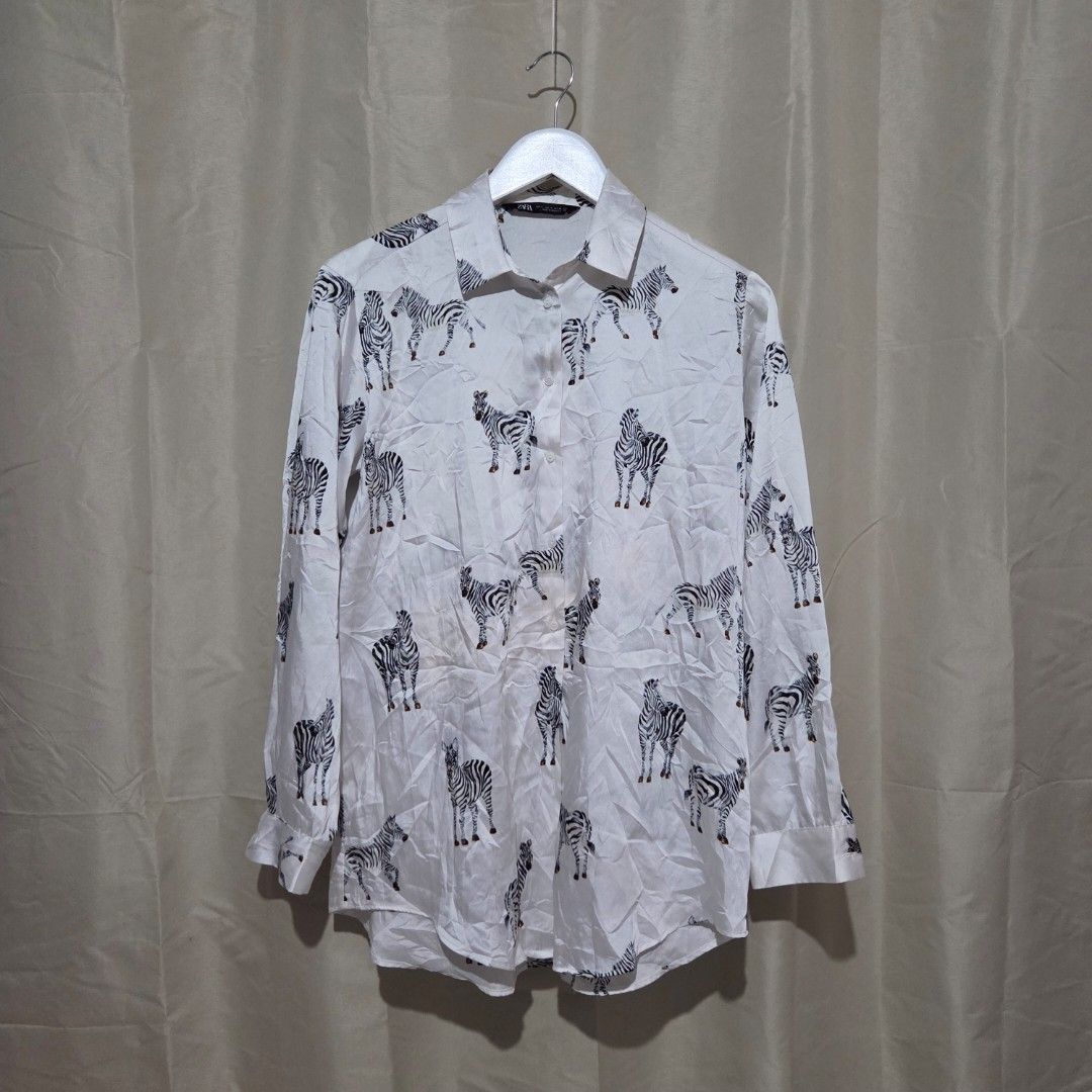 ZARA SILK TOP (Category: Longsleeves) located in Santiago. Submitted by fromboxes (Listing ID 1462170267, Image 1). Description: Like new S on tag runs Big Ships thru J&T Isabela North Luzon Shipping Nationwide No rush shipping 😊😊.