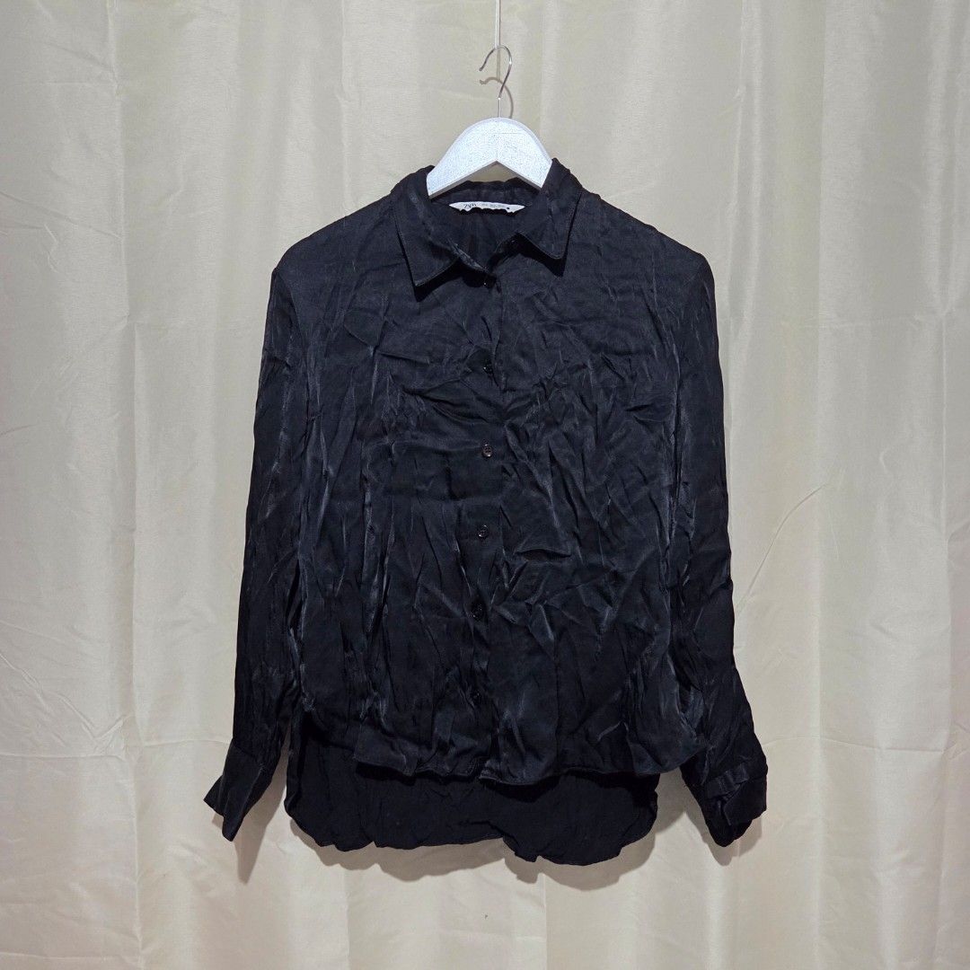 ZARA SILK TOP (Category: Longsleeves) located in Santiago. Submitted by fromboxes (Listing ID 1462170477, Image 2). Description: Like new Ships thru J&T Isabela North Luzon Shipping Nationwide No rush shipping 😊😊.