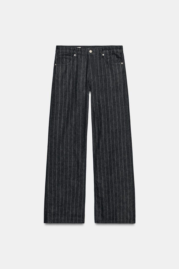 Zara Straight Baggy Pants (Category: Jeans) located in Dipolog. Submitted by krstnagnis98 (Listing ID 1462036402, Image 1). Description: Zara Straight Baggy Pants Like new Euro 38 30-31 Authentic .