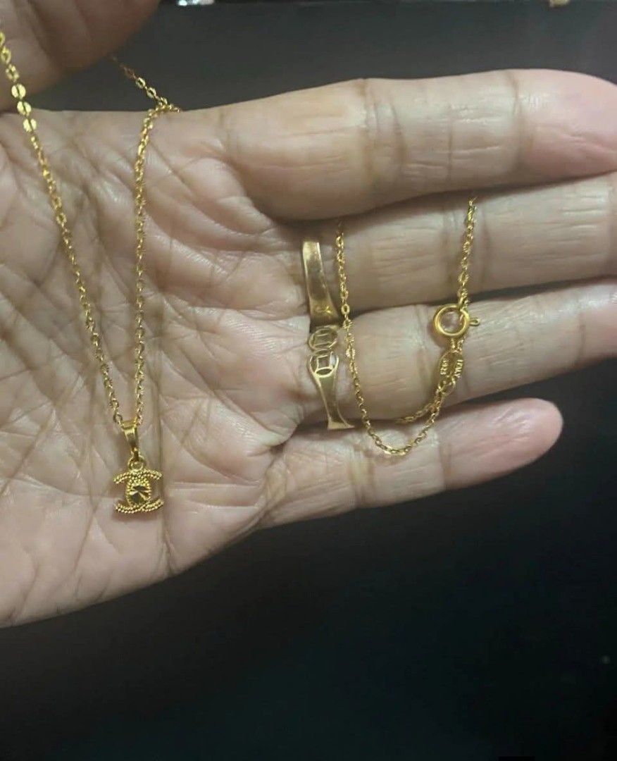 14K Vermeil Gold Necklace (Category: Necklaces) located in Caloocan City. Submitted by cheskhaionlinestore2.0 (Listing ID 1462292920, Image 1). Description: New Collection 🥰 14k GOLD VERMEIL Necklace ₱850 only📌 What is Vermeil Gold? 14K Vermiel Gold Gold vermeil (pronounced ver-may) is a high-quality type of gold-plated jewelry defined by a sterling silver base metal, a thick gold layer (at least 2.5 microns), and a gold purity of 10 karats or 