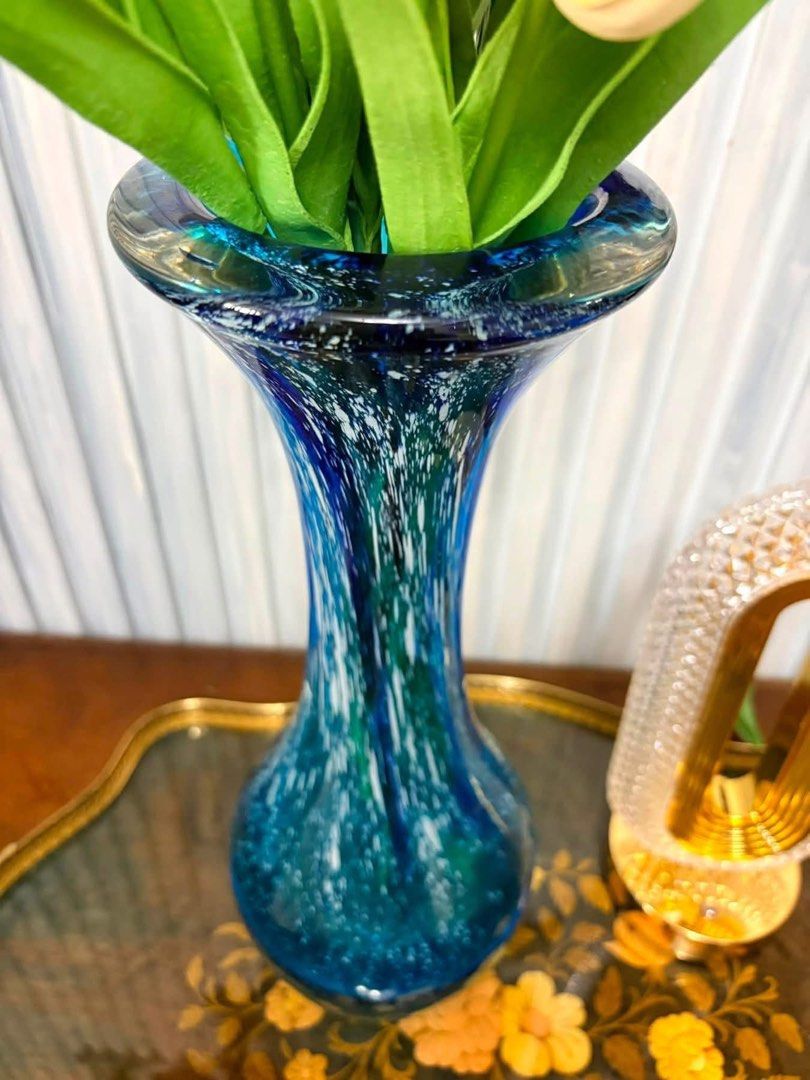 15" Art Glass Blue Vase (Category: Vases & Decorative Bowls) located in Batangas. Submitted by padillaserquinahannah (Listing ID 1462313222, Image 2). Description: 15” Art Glass Blue Vase ₱1850 First to pay policy No COD No reservation No cancelation of orders We are located at Sto Tomas City, Batangas We ship nationwide via Flash express or Lalamove.