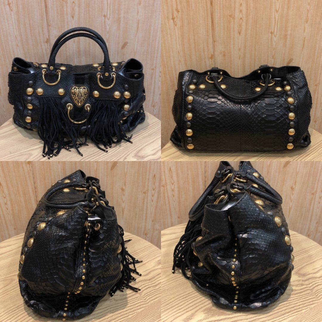 267008908 GUCCI BAG 207301 PYTHON WITH FRINGE (Category: Luxury Bags & Wallets) located in Taguig. Submitted by ecoring.ph (Listing ID 1462282444, Image 3). Description: ◆CONDITION: B ◆DESCRIPTIONS: (Other defects/info:) OUTER: The body of the bag has scratches, scuffs, stains, and dirt, wrinkles, deformed, press marks, and shows signs of use. The bottom and bottom corners of the bag are also has scratches, scuffs, stains, and dirt, wrinkles, def