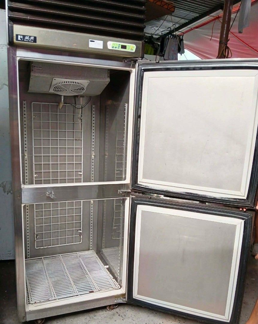 2 DOOR FREEZER STAINLESS (Category: Refrigerators and Freezers) located in Taguig. Submitted by jasminefuentes286 (Listing ID 1462380409, Image 2). Description: .