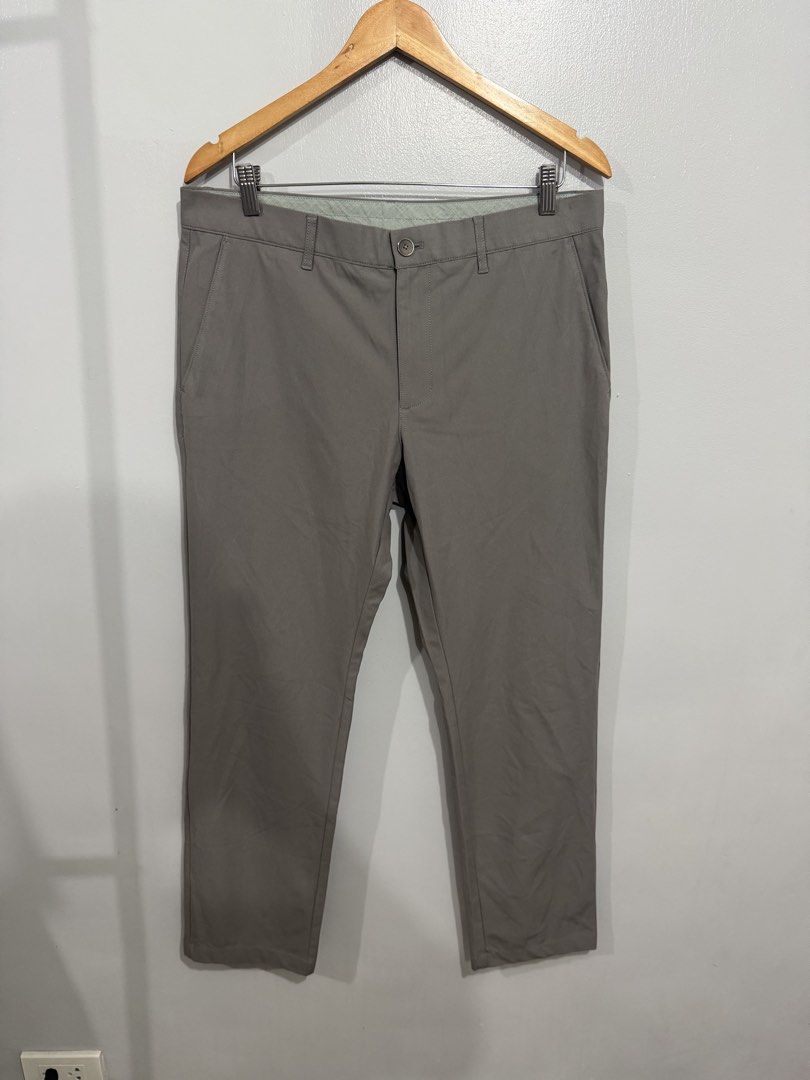 2 PCS G2000 Tech work Pants (Category: Trousers) located in Imus. Submitted by medyogoodguys (Listing ID 1462422395, Image 1). Description: 2 Pcs G2000 Tech work Pants ⛳️ Good As new Size 33-34 waist Bundle 2,200 pesos only + sf Dm.
