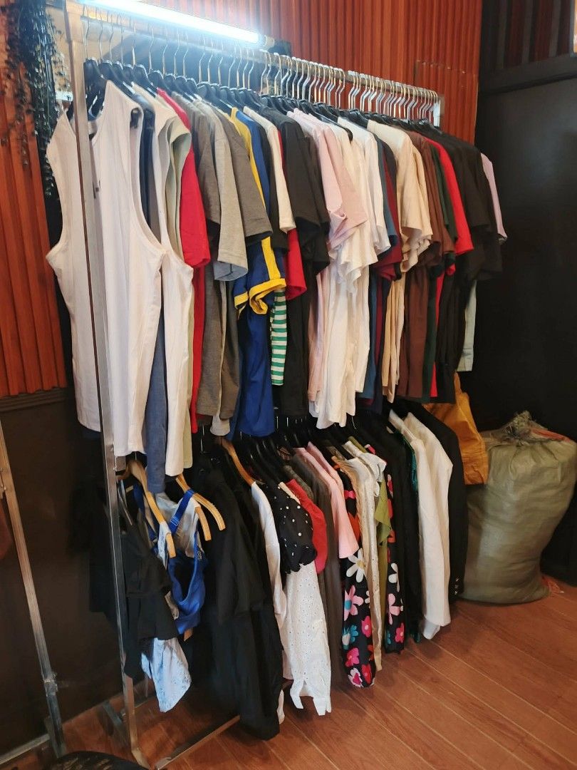 2L Heavy Duty sampayan (Category: Clothes Drying Rack) located in Manila. Submitted by joydolor (Listing ID 1462272919, Image 2). Description: Bestseller Po 🔥 HEAVY DUTY 2 LAYER SAMPAYAN 🔥 ✅ Length 120cm ✅ Height 180cm ✅Brandnew ✅ SPACE SAVER ✅All metal sampayan ✅Collapsible ✅Heavy duty ✅Condo type ✅ UKAY UKAY RACK ✅Good quality ✅Metal frame tubular.