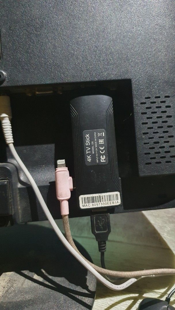 4K TV Stick Model D6 HDMI Dongle (Category: TV Parts & Accessories) located in Cebu City. Submitted by gelmarbrig15075 (Listing ID 1462435168, Image 2). Description: - Model D6 4K TV Stick - Plugs directly into your TV's HDMI port - Supports brilliant 4K resolution - Powered conveniently via USB - Stream your favorite content easily - Ideal for upgrading older or non-smart TVs.