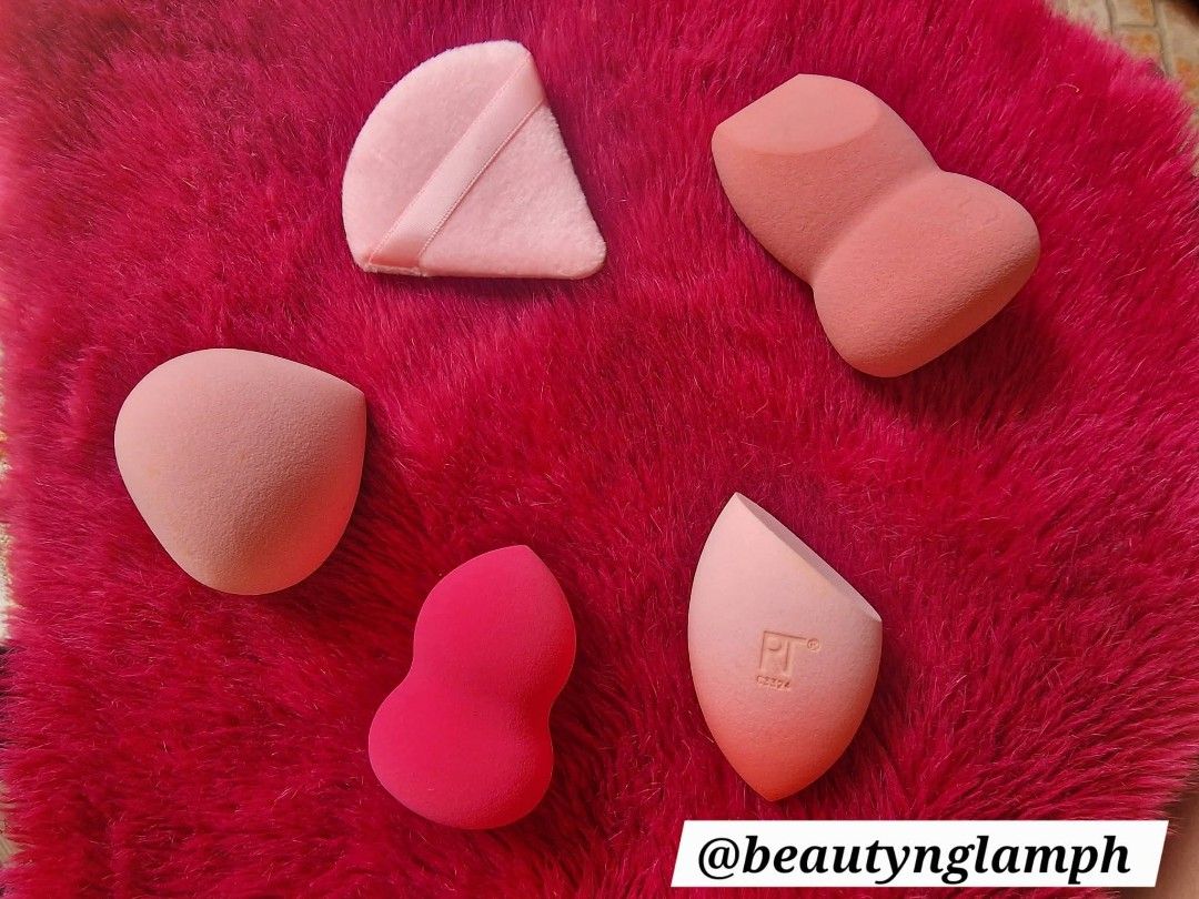 5pcs Premium Make Up Brush and Sponges Set (Category: Makeup) located in Quezon City. Submitted by floreskari78555 (Listing ID 1462382485, Image 2). Description: ✨ 5-Piece Premium Makeup Sponge & Puff Set ✨ High-quality, non-latex tools for flawless makeup blending! ​Set includes: ​Triangle powder puff (with finger strap) ​Classic teardrop blending sponge ​Pear/Gourd-shaped blending sponge ​Flat-edge (beveled) blending sponge ​Sculpted hourglass 