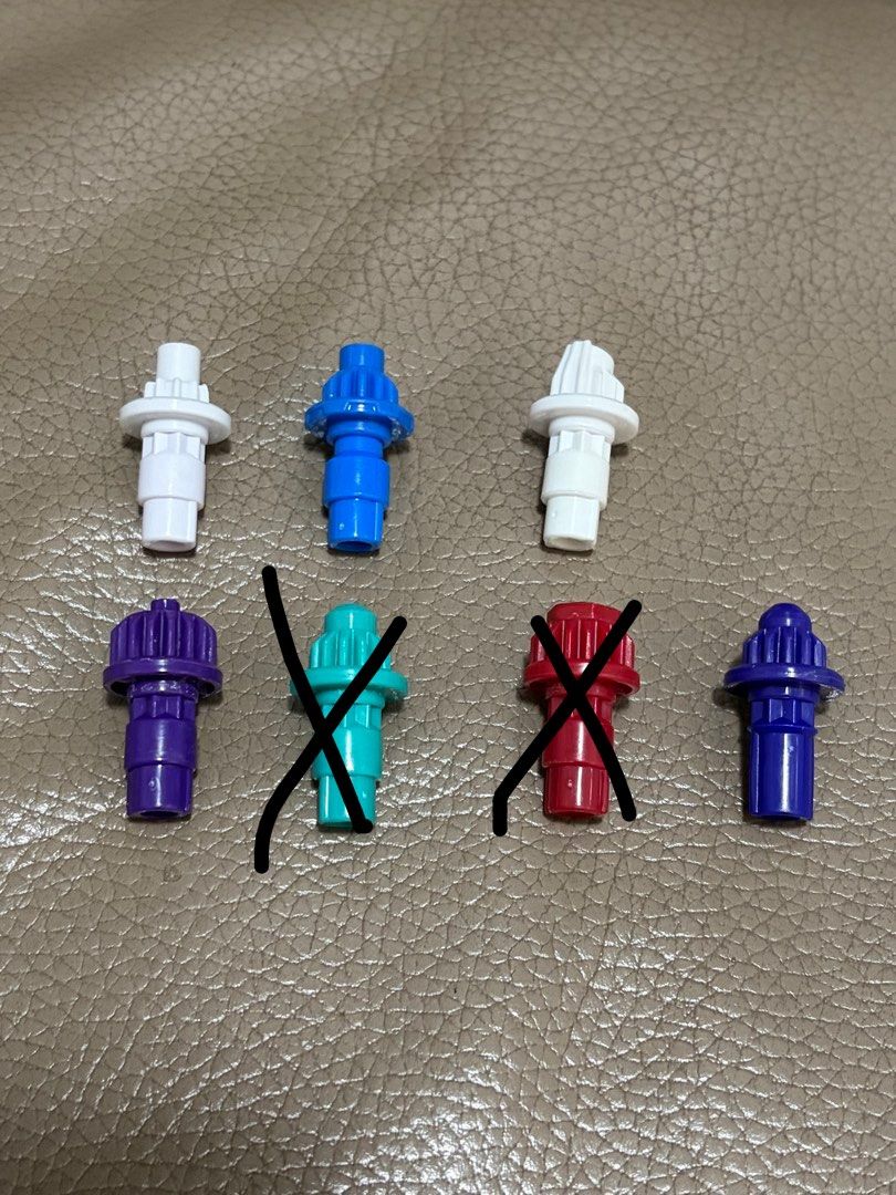 平放 買多可再平‼️陀螺散件 上蓋 固鎖 軸心 輔助戰刃 T0 神杖 突擊 1-60 1-70 5-60 7-60 7-70 9-60 H環 R軸 J軸 H軸 B軸 ux-03 bx-35 ux-11 cx-18 cx-11 cx-00 拉條發射器 beybladex 爆旋陀螺x （分類：動作及對戰玩具）位於 Hong Kong。 由 haha1216 提交（商品編號 1462297658，圖片 3）。簡介： 平放‼️大部分全新 二手會mark二手程度 多買可平 圖一上蓋： 神杖（95%）：$120 全新綠神杖：$250 突擊（85%）：$60 全新龍王連BK：$30 全新紫腕龍連（80%W環）：$40 限定黑巫師（95%）：$80 紅魔龍（90%）：$40 細藍鯊（85%）：$40 全新衝龍：$20 全新獵犬：$10 圖二固鎖： 全新1-70 ：$80 全新綠1-60 ：$100 限定巴塞爆刃1-60（95%） ：$100 全新藍紫5-70：$40 全新黃5-70 ：$30 全新5-8