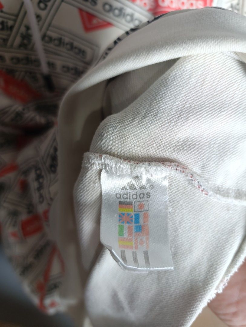 Adidas All Over Print Hoodie (Category: Hoodies) located in Magalang. Submitted by acethriftonlineshop (Listing ID 1462432256, Image 3). Description: Adidas All Over Print (AOP) Pull Over Hoodie White Dimension: 21 x 27 Size: L Price: 499.