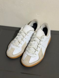 (Category: ) located in . Submitted by snkr.essence (Listing ID 1462391818, Image 1). Description: .