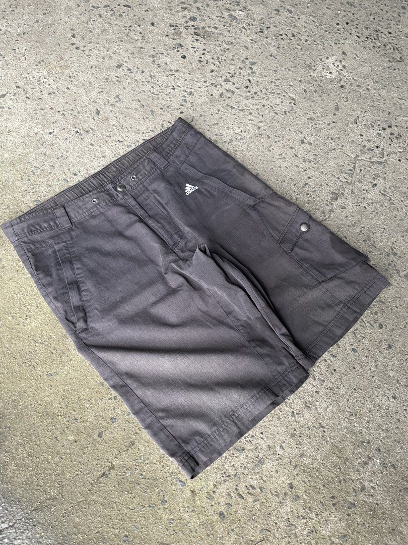 Adidas Charcoal gray embroidered (Category: Shorts) located in Caloocan City. Submitted by iannacino (Listing ID 1462345991, Image 2). Description: Charcoal gray embroidered adidas 36x22 hem: 10.5 no issue 199 +sf.