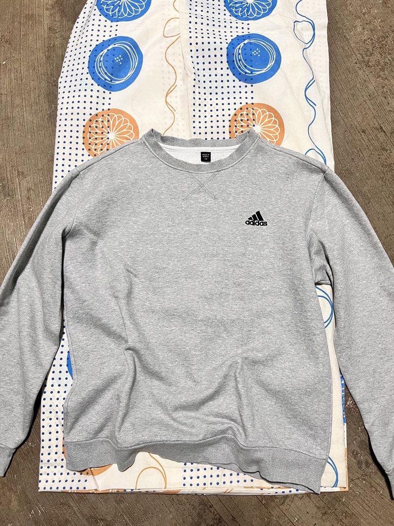 Adidas Grey Crewneck Sweatshirt (Category: Coats, Jackets and Outerwear) located in Valenzuela. Submitted by sk8saucer (Listing ID 1462398156, Image 1). Description: Tag size - 110 (fits like a medium/large) .