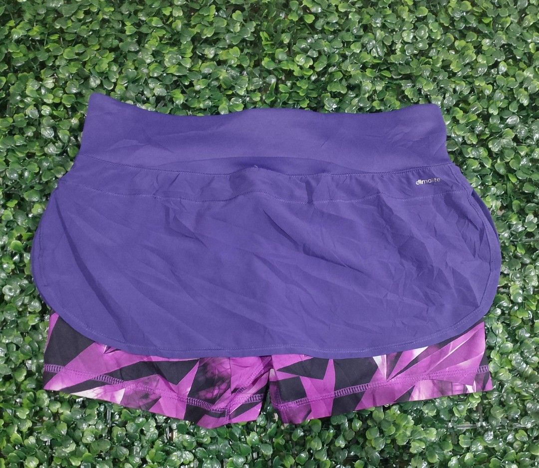Adidas Skort (Category: Activewear) located in Davao. Submitted by thrifttayo (Listing ID 1462384696, Image 2). Description: Small on tag W 30-34 L 10 , 12 Inner Cycling No Issue Excellent Condition .
