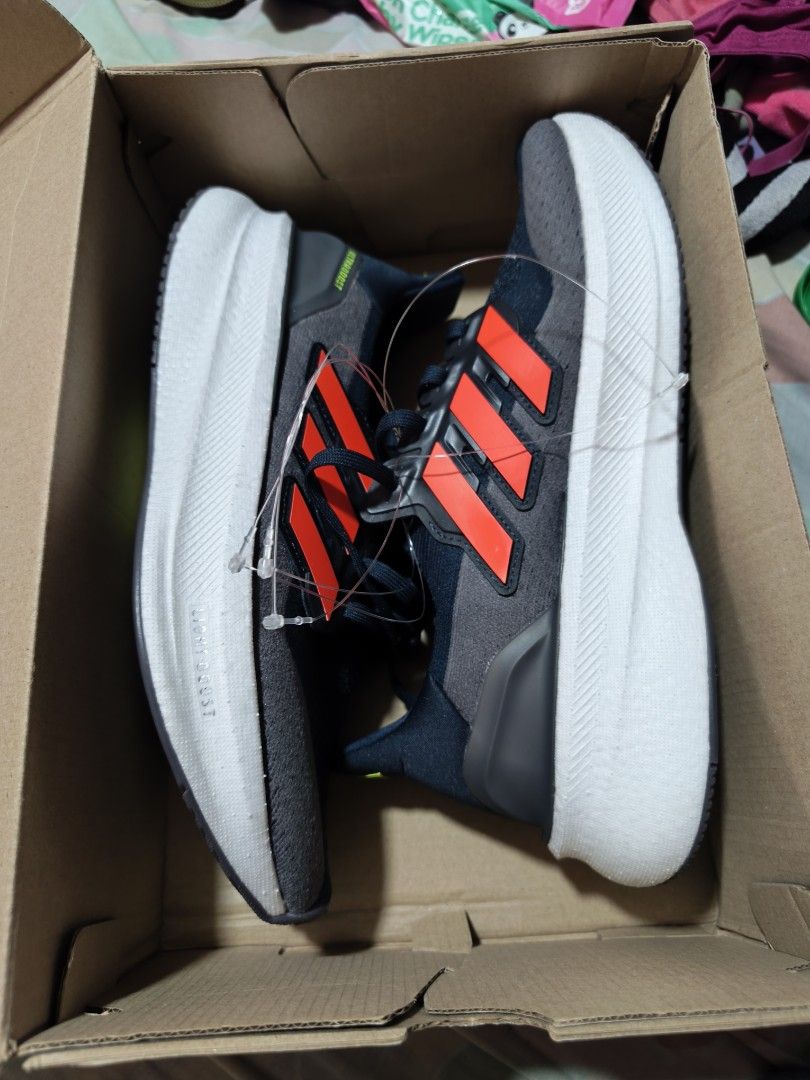 Adidas Ultraboost 5 size 8US (Category: Sneakers) located in Manila. Submitted by rnmclt (Listing ID 1462411799, Image 3). Description: For sale Brandnew 3k fix Never been used Fit to size : 7.5US/8US/8.5US Colorway: Impact orange/lucid lemon RFS : wrong size Tandangsora Quezon city meet up LBC or Lalamove sa malayo.