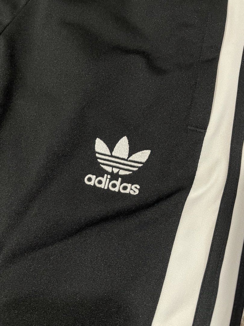 adidas warm-up jersey pants (Category: Joggers) located in Las Pinas. Submitted by moncaz2461827 (Listing ID 1462379424, Image 3). Description: Ad!d@s bench jersey pants Size xs on tag Waist 28-30 Length 38 Good as new condition Color rate 10/10 No issue All buttons function .