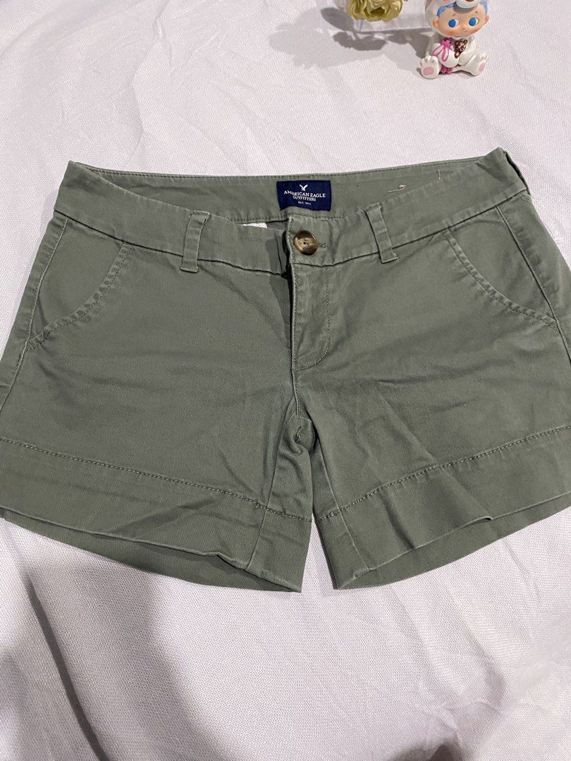 AE chino shorts olive green (Category: Shorts) located in Manila. Submitted by pc.thrift (Listing ID 1462368641, Image 1). Description: .