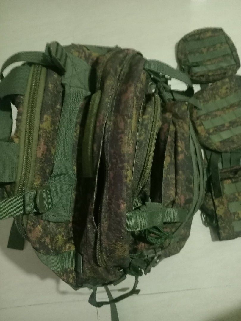 AFP ARMY BACKPACK (Category: Backpacks) located in Quezon City. Submitted by northfacered (Listing ID 1462323806, Image 2). Description: - original issued afp - complete set with 3 pouch - 4 zippers backpack - Brand New .