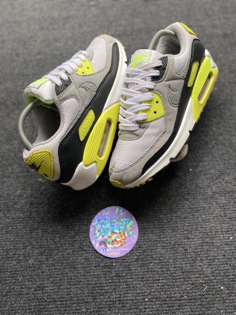 Airmax 90 Volt (Category: Sneakers) located in Dumaguete. Submitted by freshdropsph (Listing ID 1462403502, Image 2). Description: LOCATION : NEGROS ORIENTAL Can ship nationwide Gcash payment No cod/cop Please check my reviews for assurance Unli vouch Negotiable .