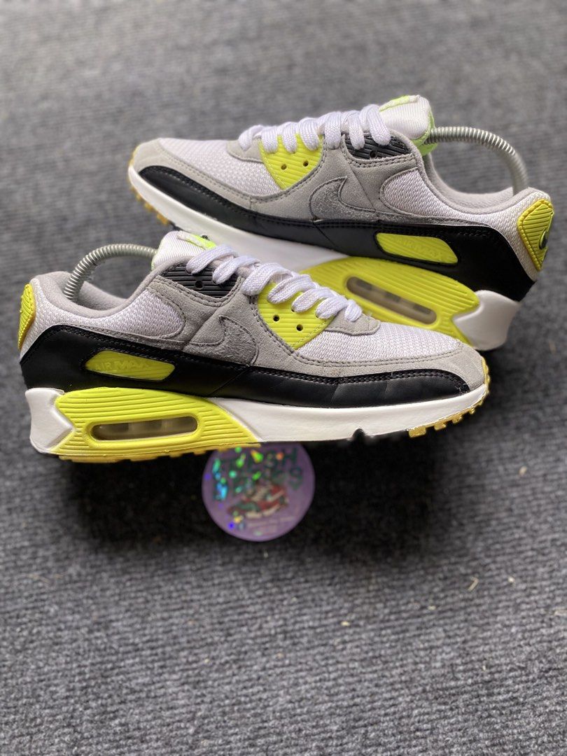 Airmax 90 Volt (Category: Sneakers) located in Dumaguete. Submitted by freshdropsph (Listing ID 1462403502, Image 3). Description: LOCATION : NEGROS ORIENTAL Can ship nationwide Gcash payment No cod/cop Please check my reviews for assurance Unli vouch Negotiable .