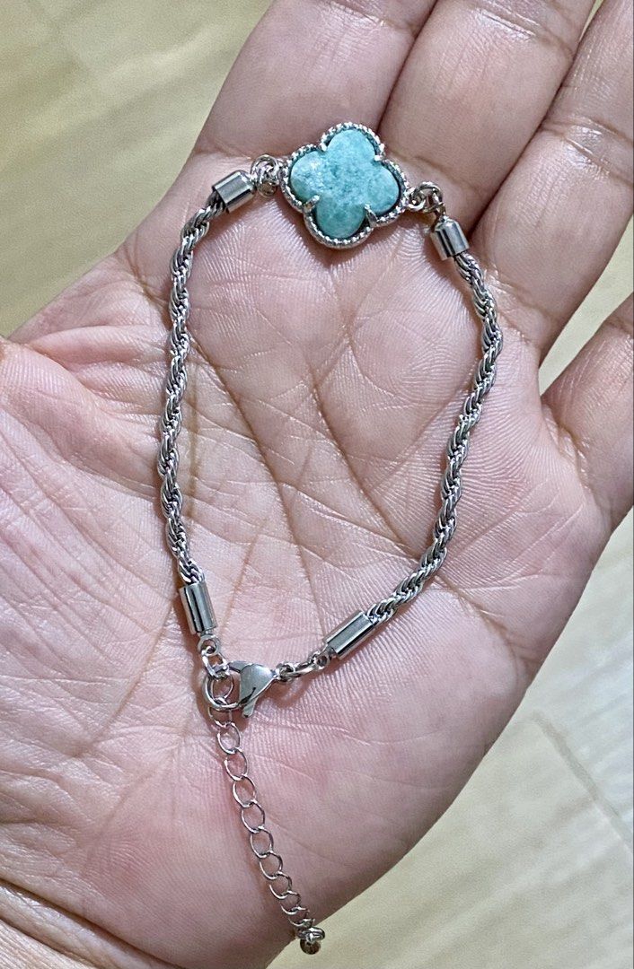 Amazonite Clover Bracelet (Category: Bracelets) located in Pasig City. Submitted by talaversify (Listing ID 1462331989, Image 3). Description: Semi-precious stone: Amazonite Stone size: 15mm x 5mm Wrist size: 16cm to 20cm 💠 Natural stone 💠.