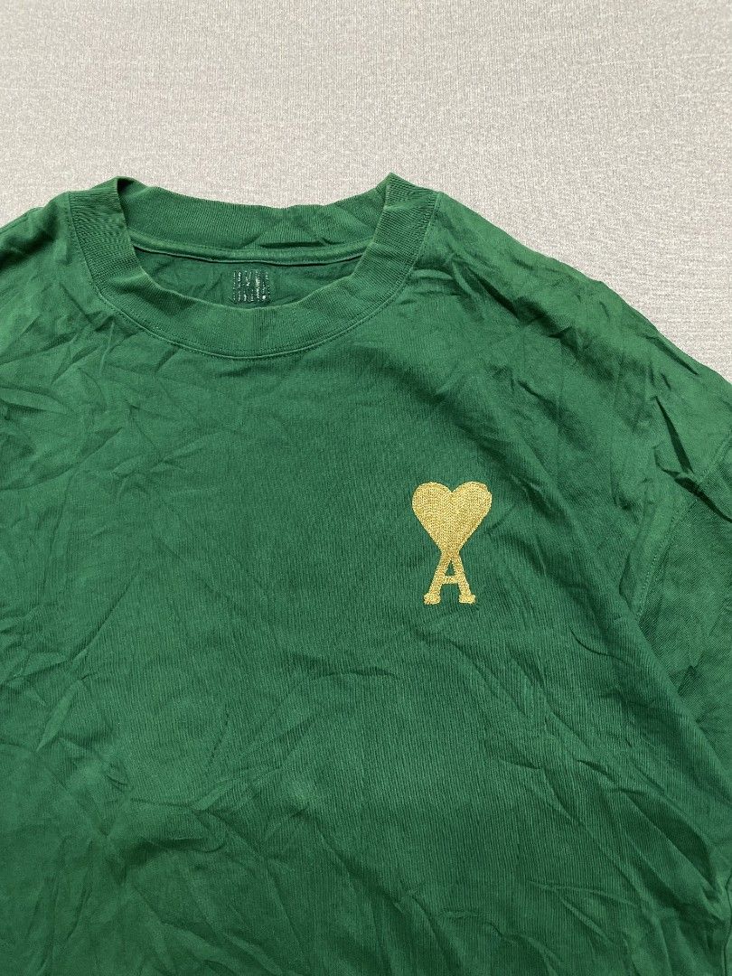 Ami Paris T-shirt (Category: Tshirts & Polo Shirts ) located in Manila. Submitted by _retrovate (Listing ID 1462401050, Image 2). Description: Medium on tag can fit to large 9/10 condition cut main tag.