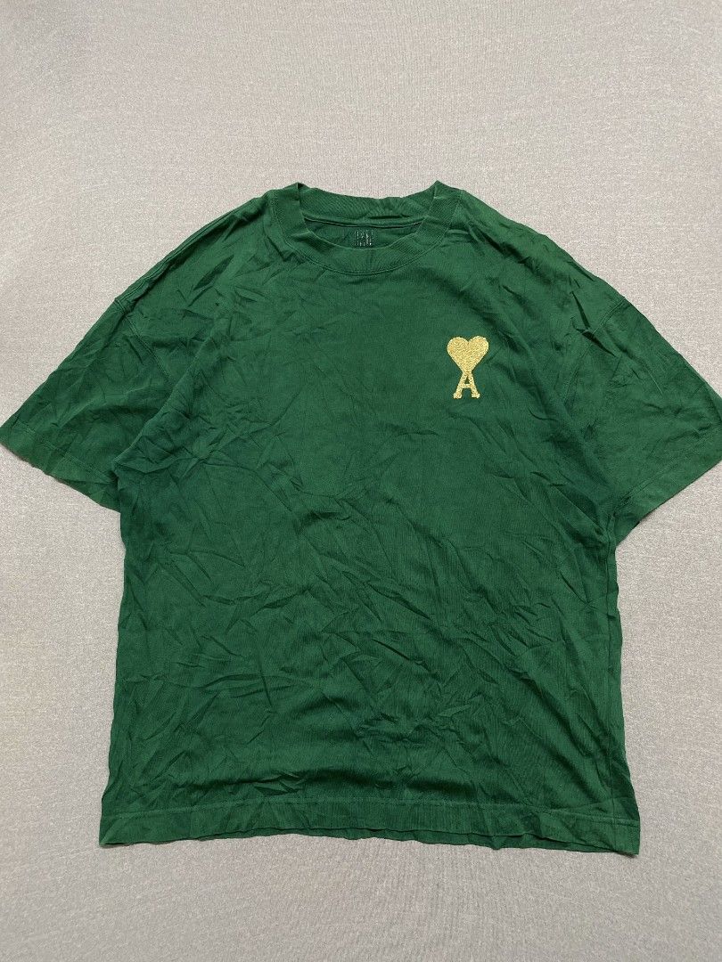 Ami Paris T-shirt (Category: Tshirts & Polo Shirts ) located in Manila. Submitted by _retrovate (Listing ID 1462401050, Image 1). Description: Medium on tag can fit to large 9/10 condition cut main tag.