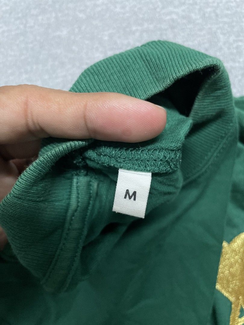 Ami Paris T-shirt (Category: Tshirts & Polo Shirts ) located in Manila. Submitted by _retrovate (Listing ID 1462401050, Image 3). Description: Medium on tag can fit to large 9/10 condition cut main tag.