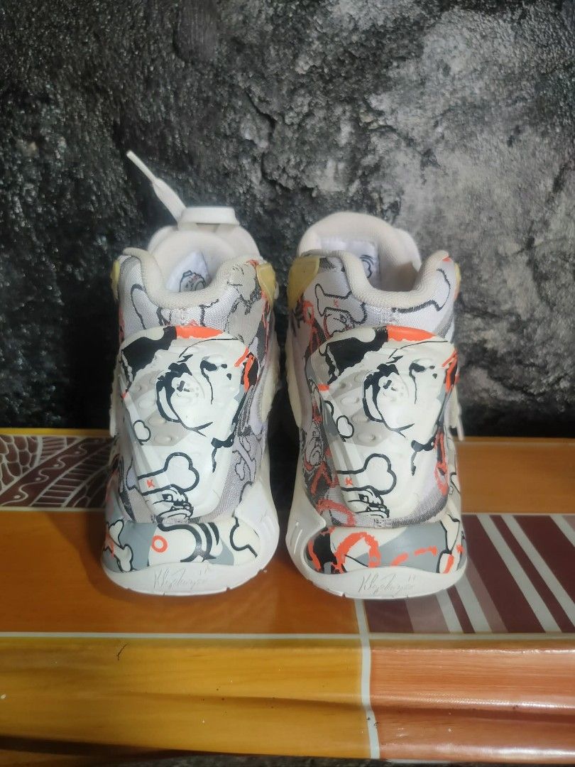 Anta klay Thompson roco shoes (Category: Sneakers) located in Vinzons. Submitted by khasanche43622 (Listing ID 1462397433, Image 2). Description: Almost brandnew condition No heel drag no toe drag Size 11 mens No issue.