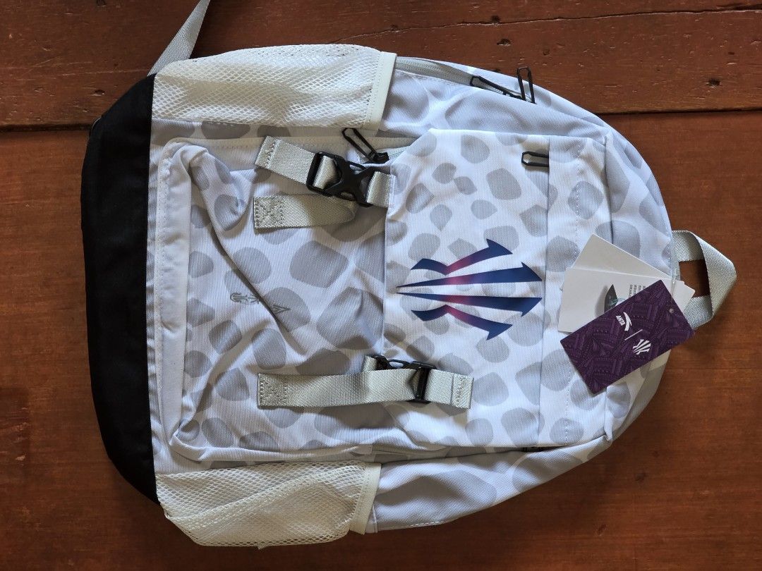 ANTA Backpack White Grey Leopard Print (Category: Backpacks) located in Dapitan. Submitted by roxfranz714 (Listing ID 1462436202, Image 2). Description: - Cool ANTA backpack - White with grey leopard print design - ANTA logo on front pocket - Side mesh pockets for water bottles - Adjustable straps for comfort - Great for school or everyday use - Brand new with tags attached.