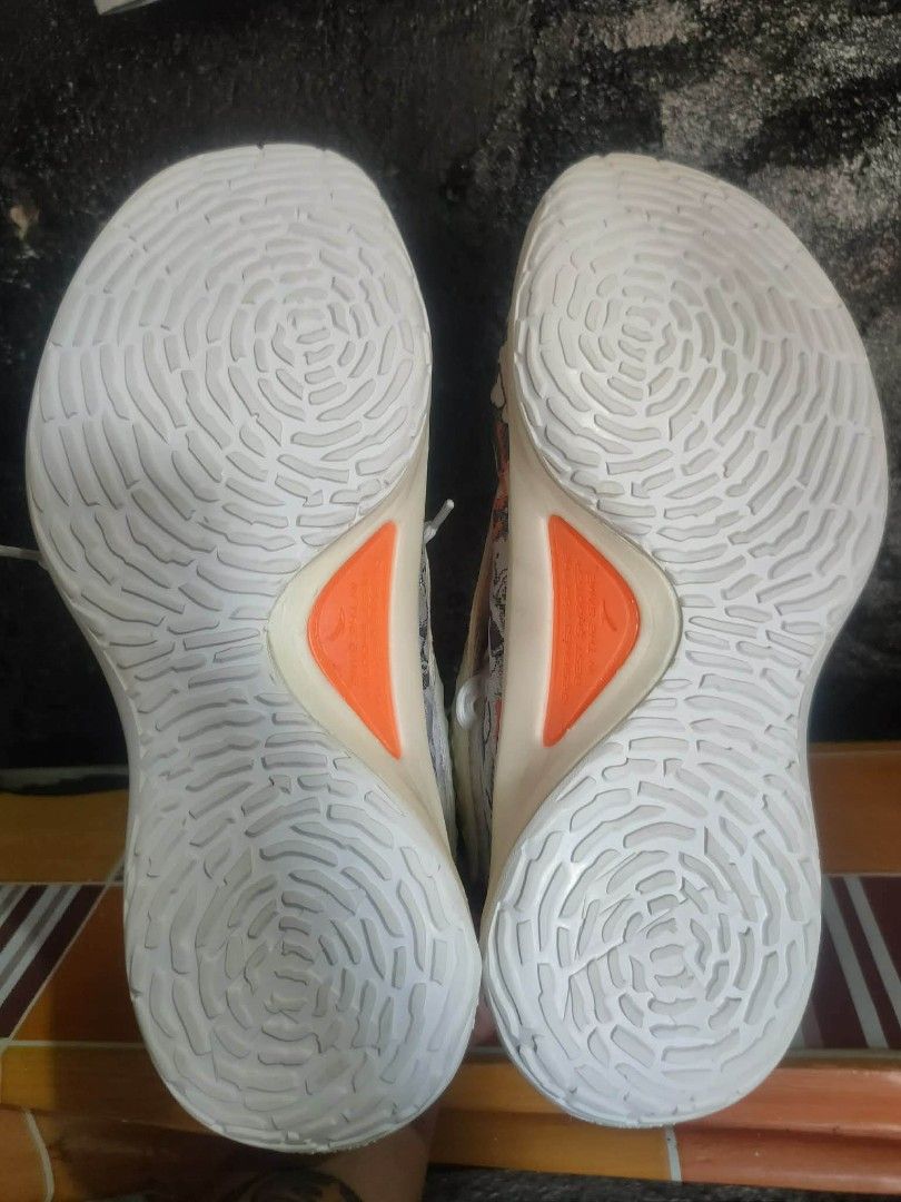 Anta klay Thompson roco shoes (Category: Sneakers) located in Vinzons. Submitted by kspabico07187 (Listing ID 1462400345, Image 3). Description: Almost brandnew condition No heel drag no toe drag Size 11 mens No issue.