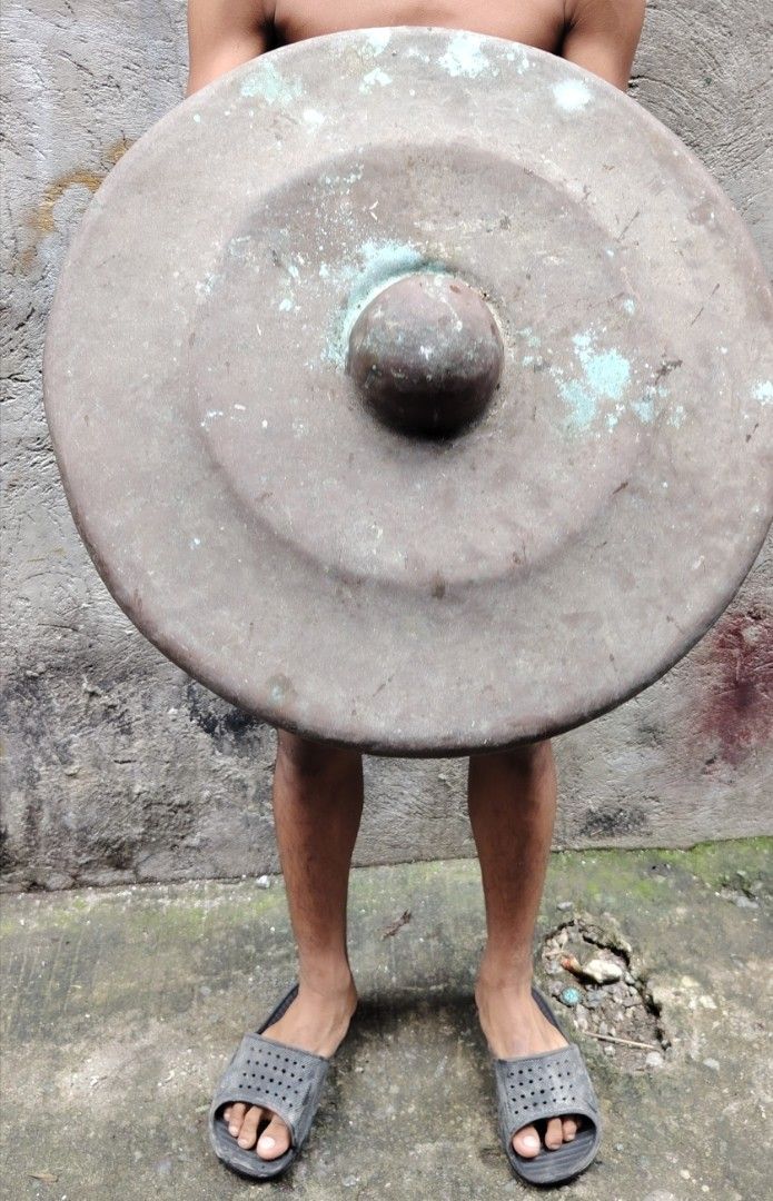 Antique gong brass (Category: Vintage Collectibles) located in Caloocan City. Submitted by zenmountain-d8b1c0 (Listing ID 1462298600, Image 1). Description: Cod.