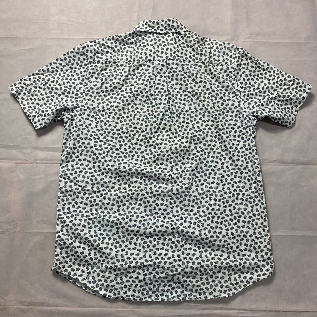 AOP OBEY POLO (Category: Tshirts & Polo Shirts ) located in Dasmarinas. Submitted by alejandrogsss (Listing ID 1462335683, Image 2). Description: AOP ONEY POLO BOTTOM DOWN SIZE LARGE 22/30 GOOD CONDITON 499 +SF.